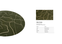 Dubái en una pradera cubierta de musgo